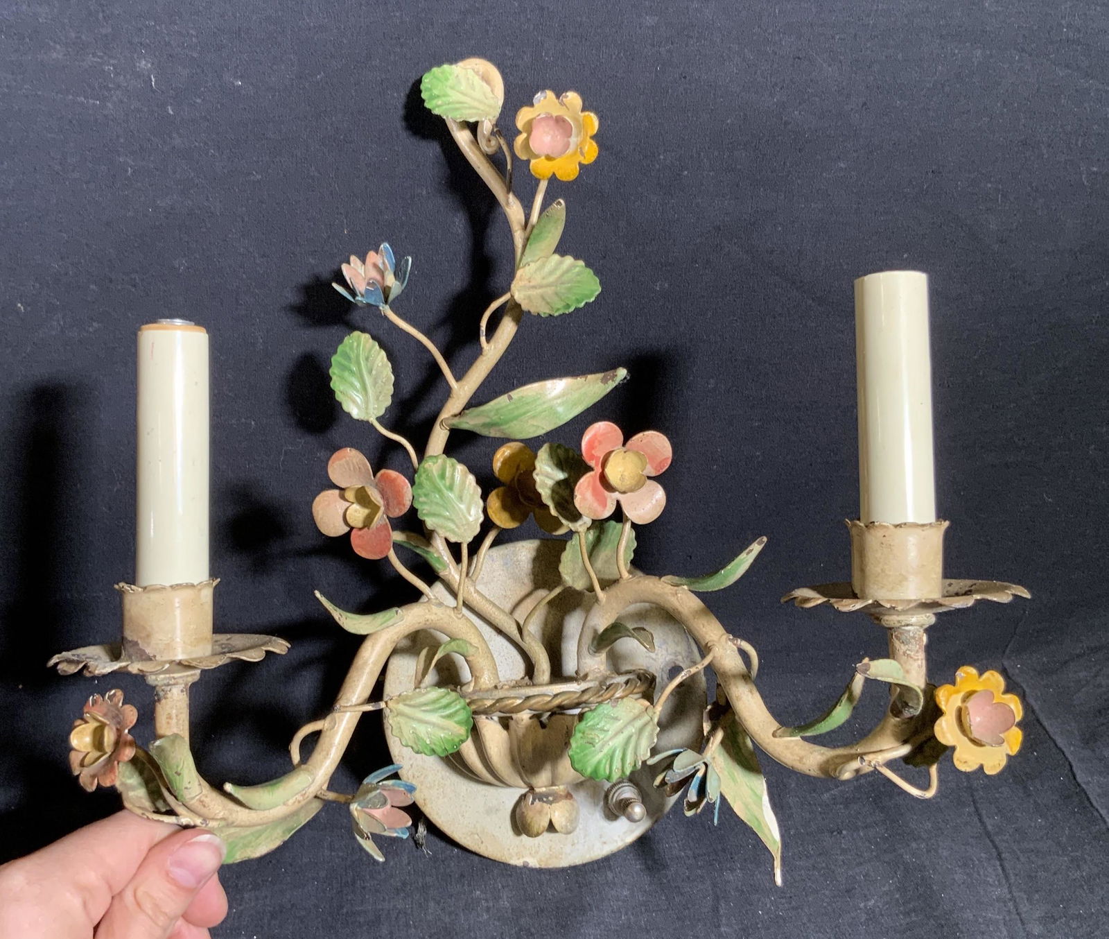 Vintage Floral Tole Electrified Wall Sconce (1 of 14)