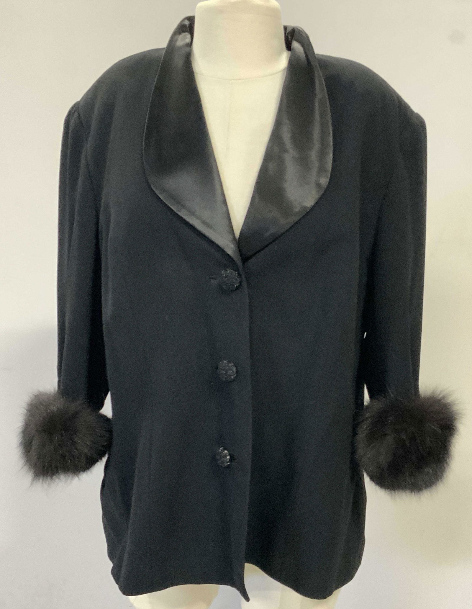LORINA LAZINNI Black Faux Fur Trim Ladies Blazer (1 of 18)