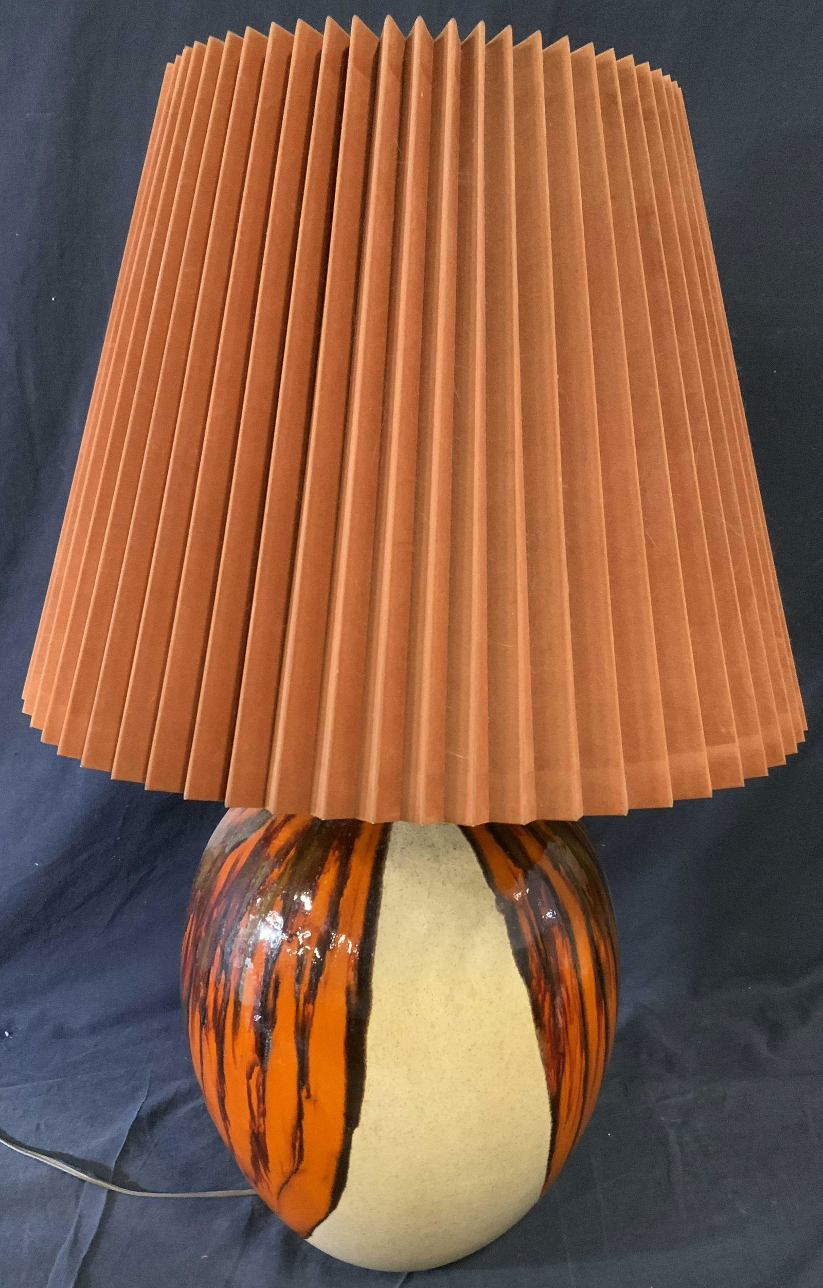 Large Tabletop Glaze Lamp (1 of 10)