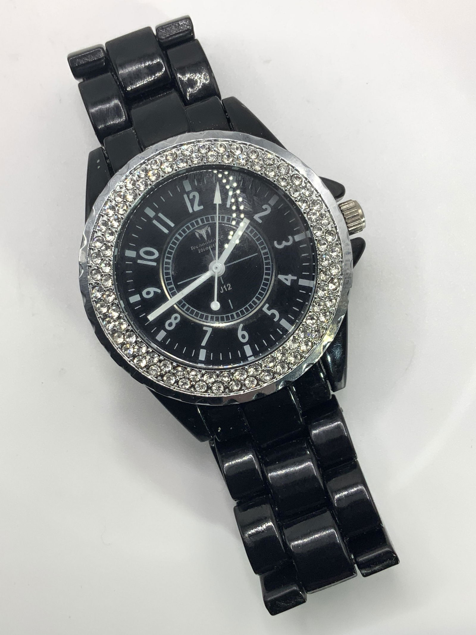 Swiss Made Black Metal Deployment Water (1 of 7)