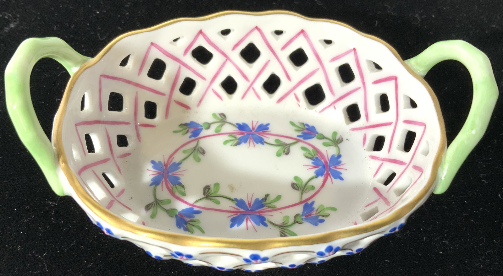 HEREND Hungary 7425 Porcelain Trinket Dish (1 of 5)