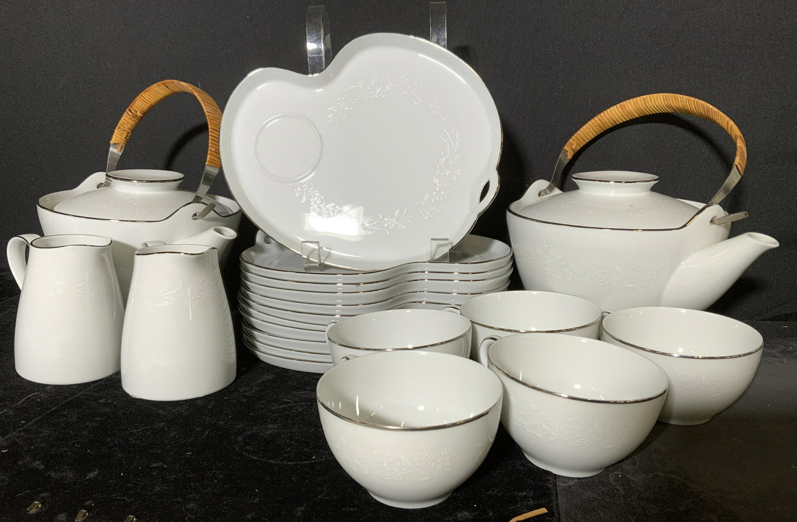 Group Lot 20 NORITAKE Ceramic Serving Set, Japan (1 of 7)