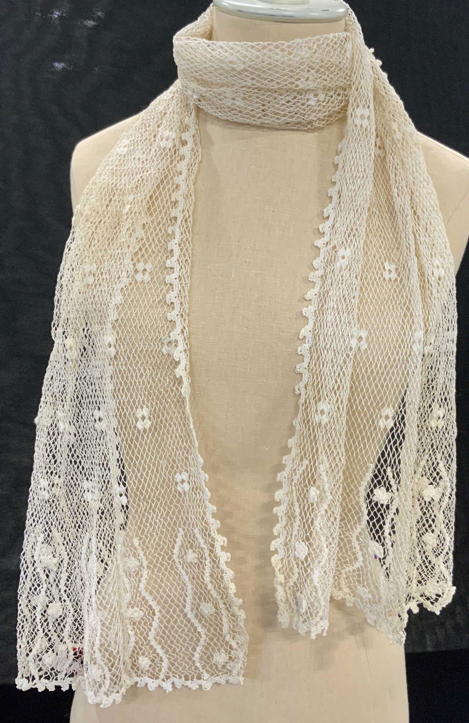 Group Lot 3 Scarves & Shawls (1 of 9)