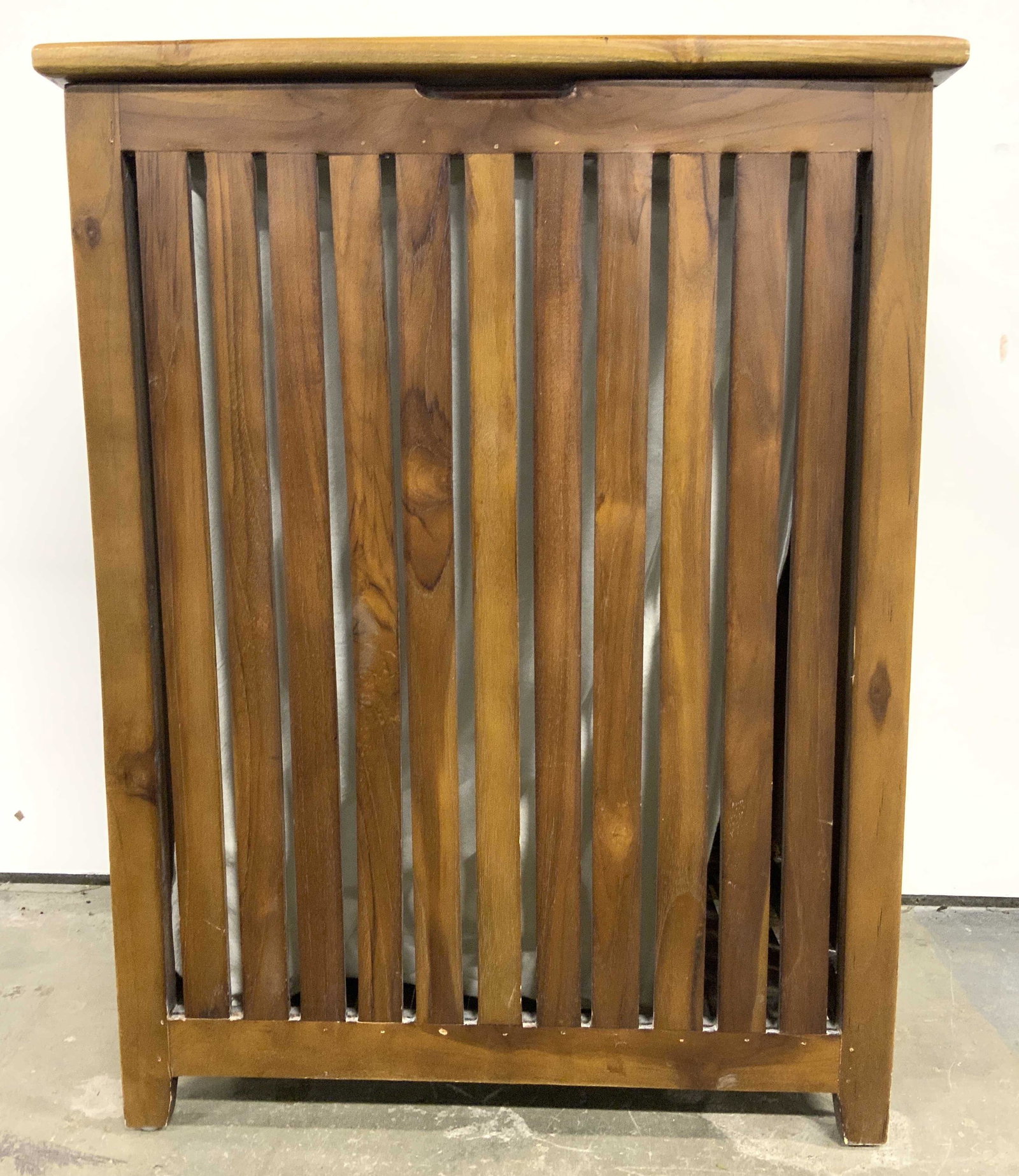 Wooden Laundry Bin Holder W Lid (1 of 8)