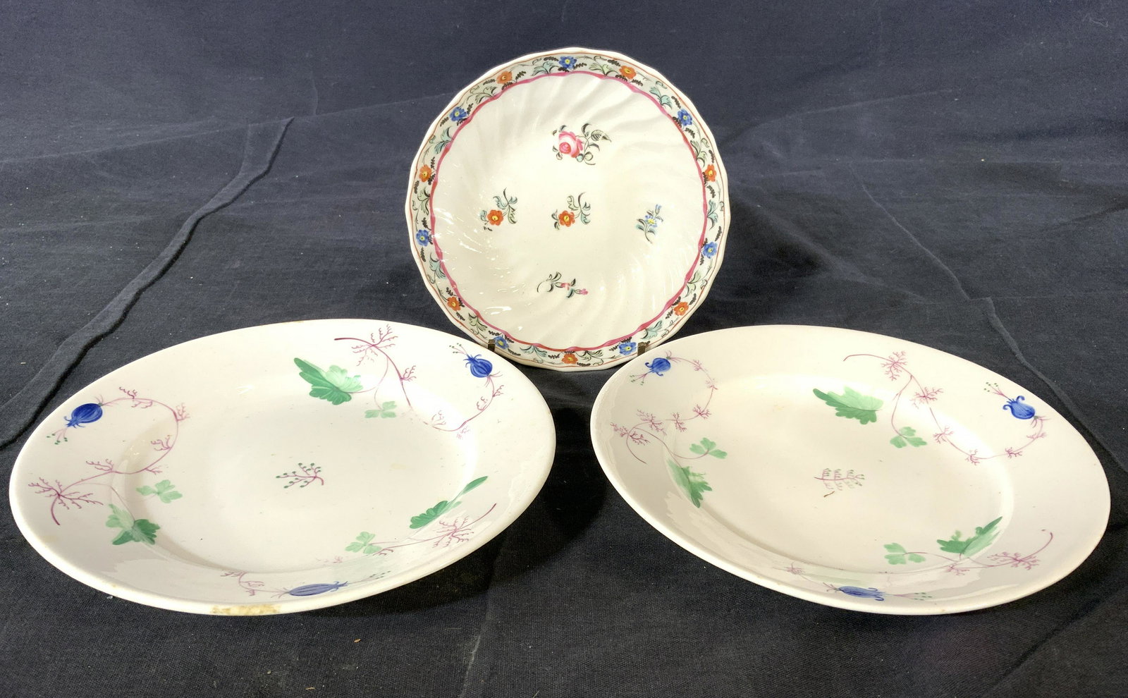 Lot 3 Assorted Porcelain Plates (1 of 7)