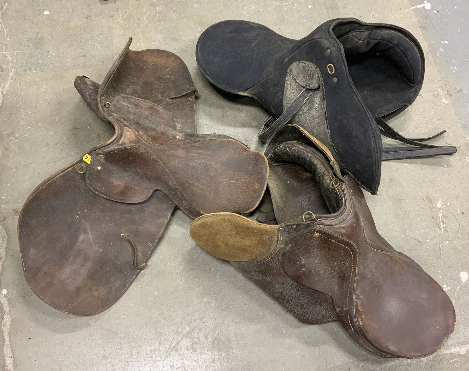 Lot 3 Riding Saddles, Wintec and more (1 of 6)
