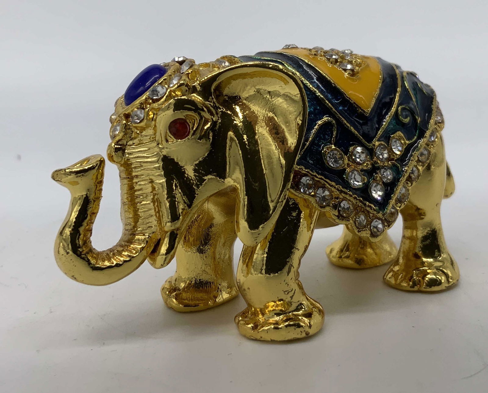 Vintage Bejeweled Elephant Pill Box (1 of 7)
