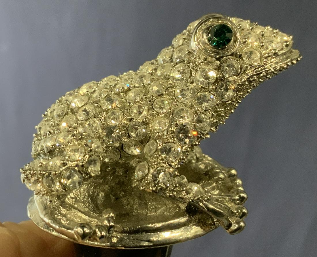 Crystal Crystal Frog Stopper (1 of 6)