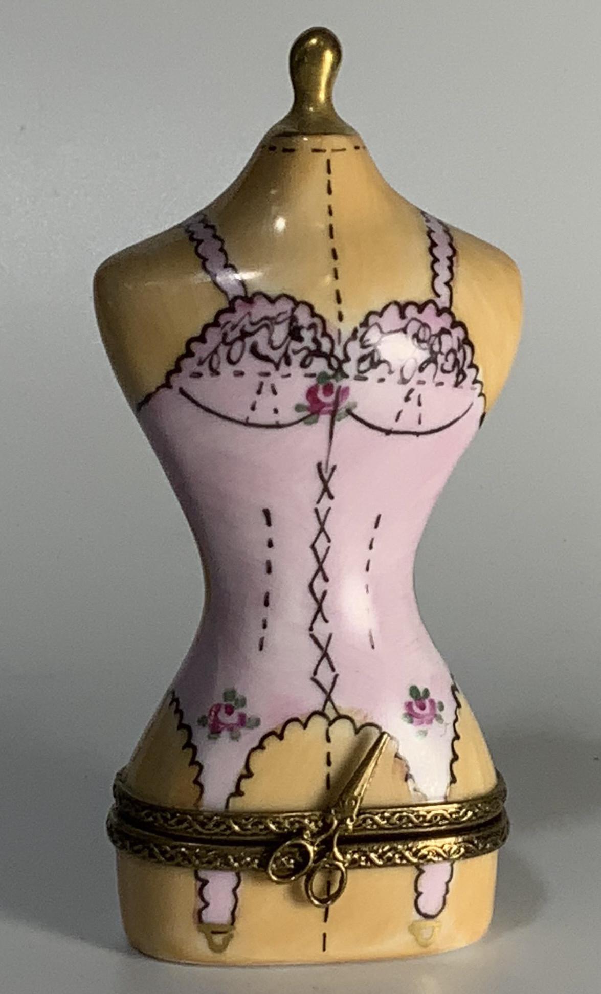 Vntg LIMOGES Porcelain Hand Painted Lidded Box (1 of 5)