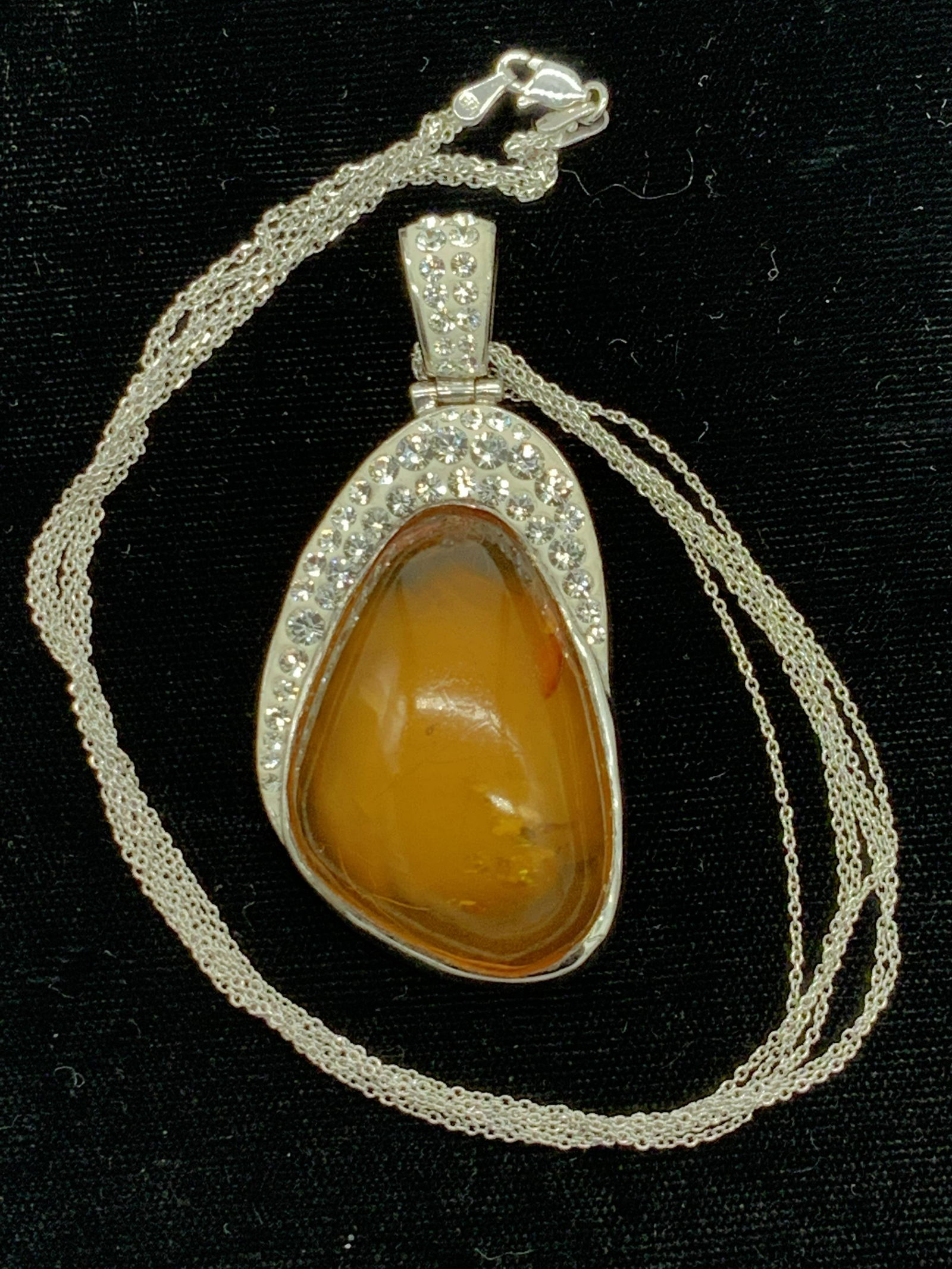 14K Wht Gold Chain w Statement Amber Style Pendant (1 of 6)