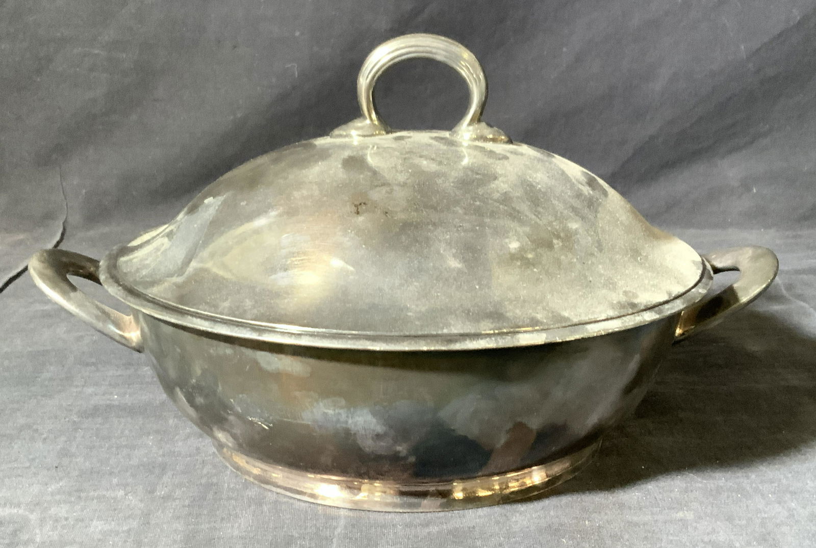 Reed & Barton Silver Plated Serving Bowl (1 of 11)