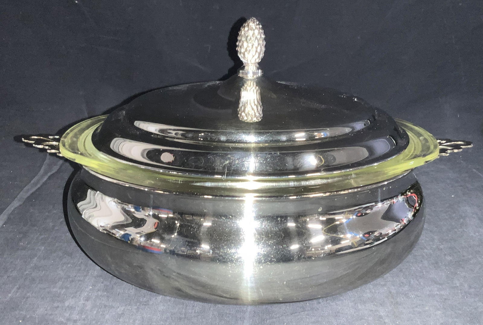 PYREX & Silver plated Lidded Serving Bowl (1 of 8)