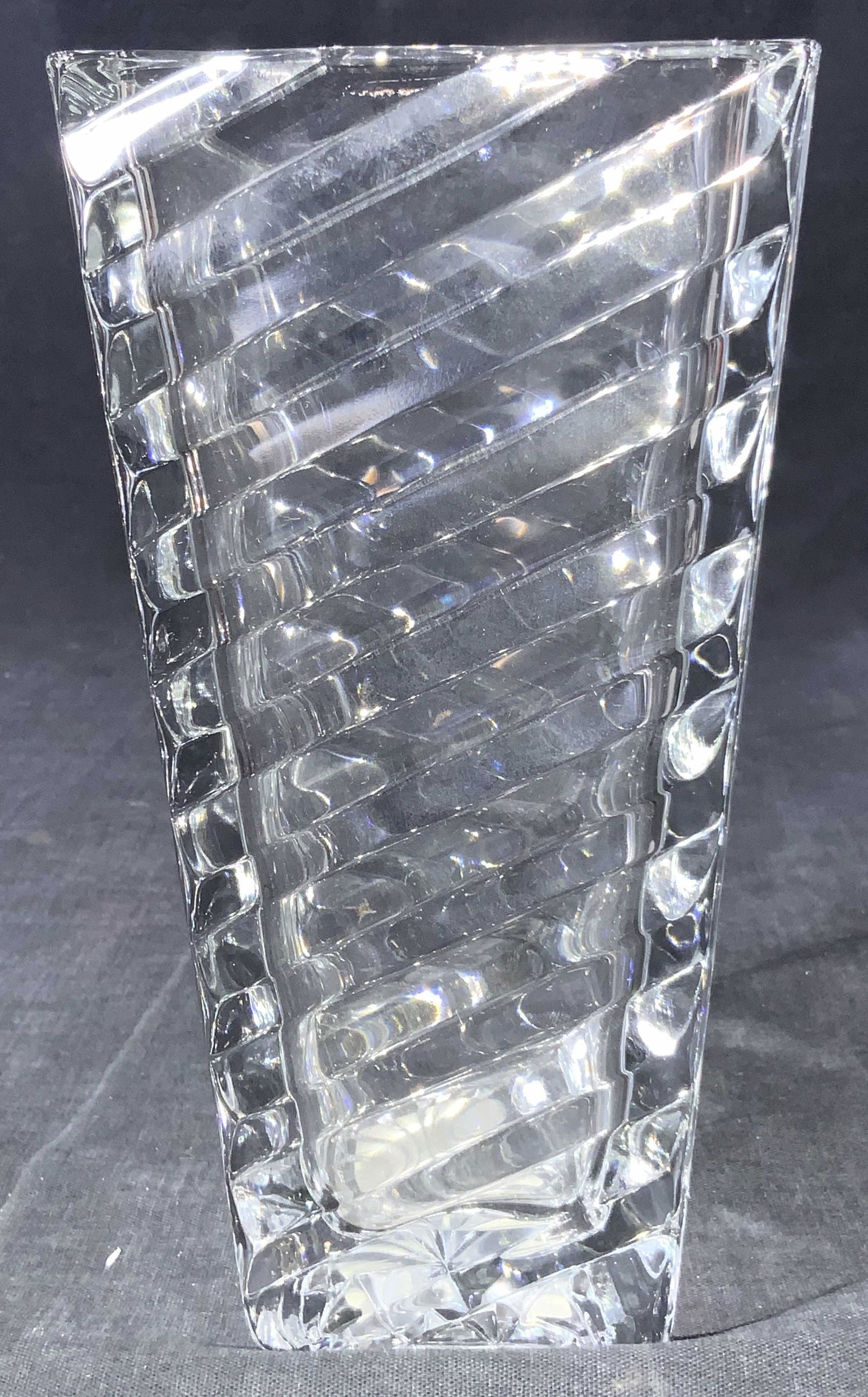MIKASA Rectangular Ribbed Crystal  Vase (1 of 7)