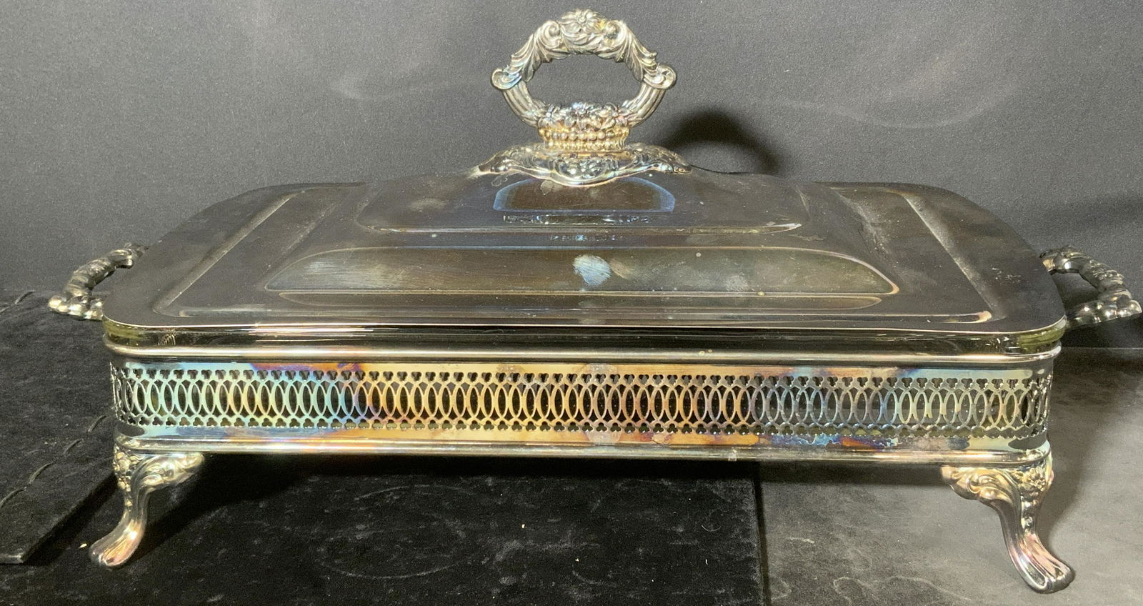 ONEIDA USA FOOTED SILVER PLATE SERVERWARE (1 of 7)