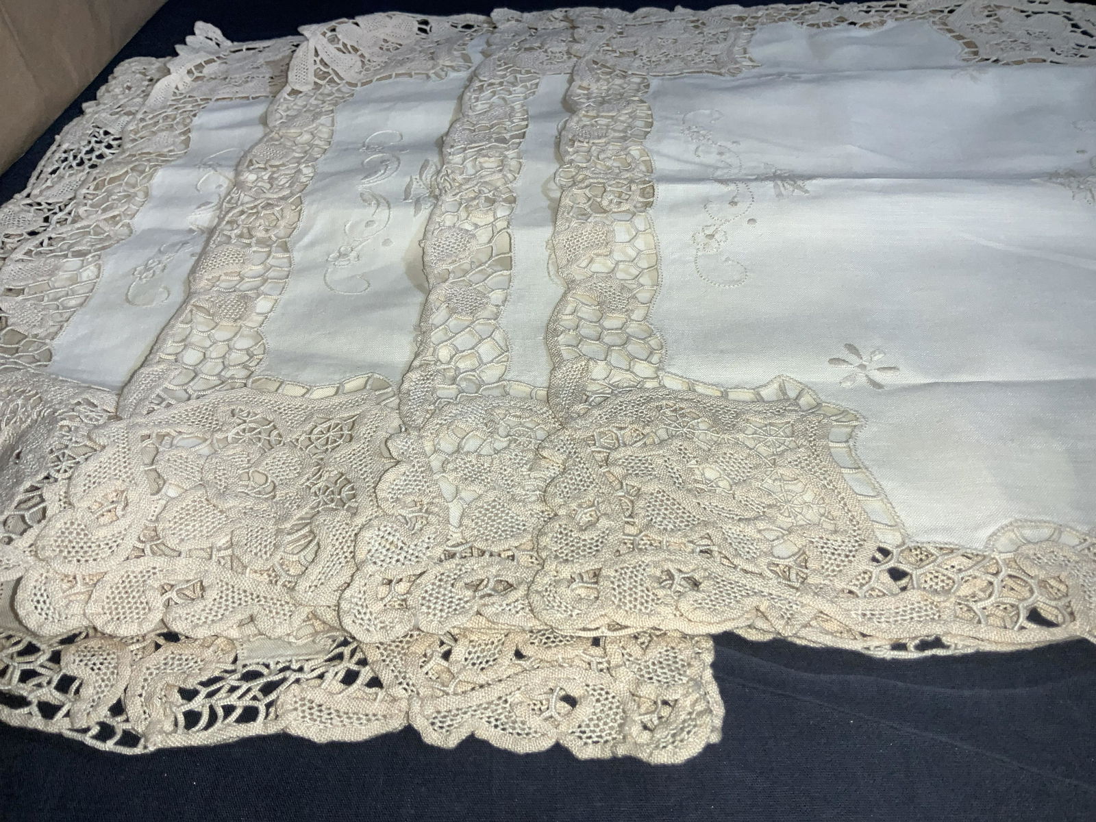 Set 8 Pressed Beige Linen & Crochet Table Acc. (1 of 11)