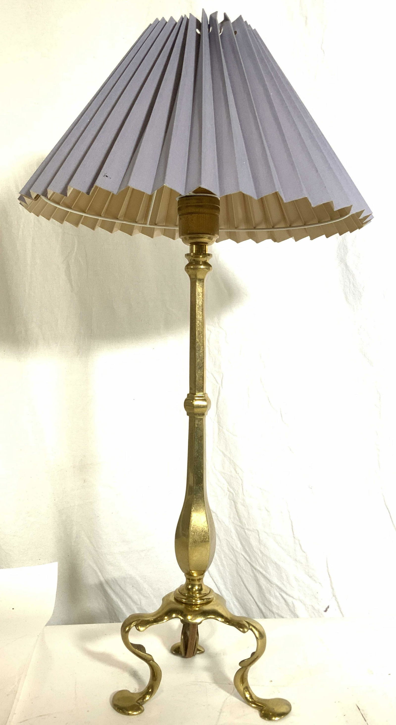 English Arts & Crafts C 1900s Table Lamp (1 of 9)