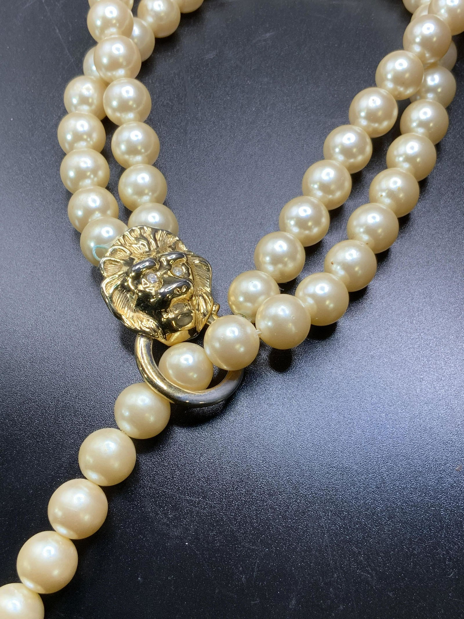 KJL Double Strand Pearlescent Choker Necklace (1 of 4)