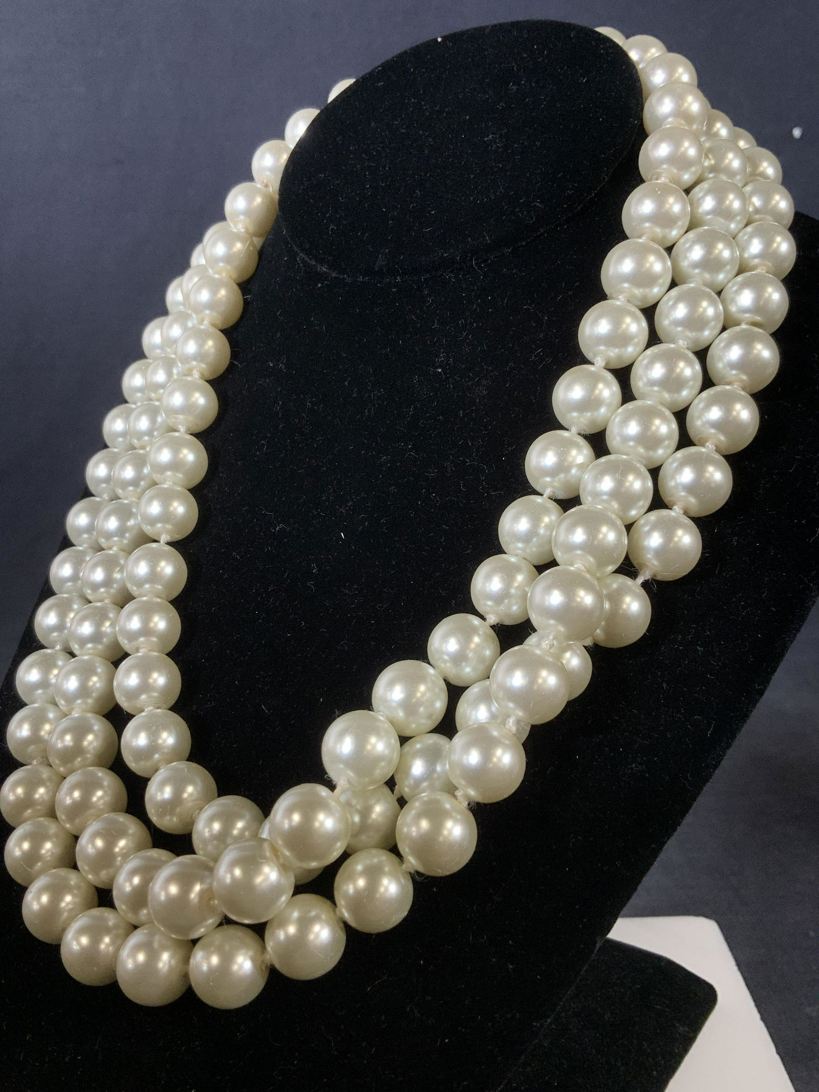 CHANEL STYLE Long Silver Glass Bead Necklace (1 of 5)