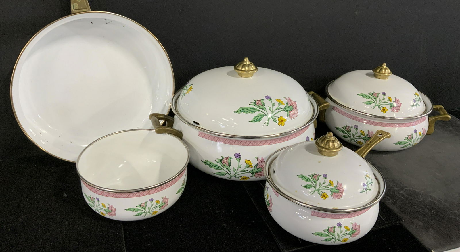 Group Lot 8 pc Enamel Cookware (1 of 8)