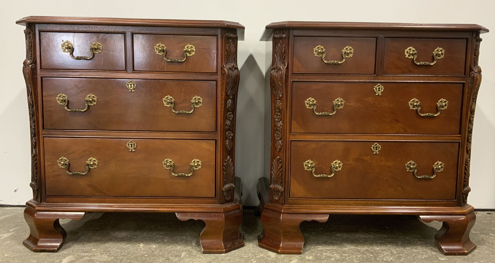 Pair HICKORY CHAIR End Table Chests (1 of 11)