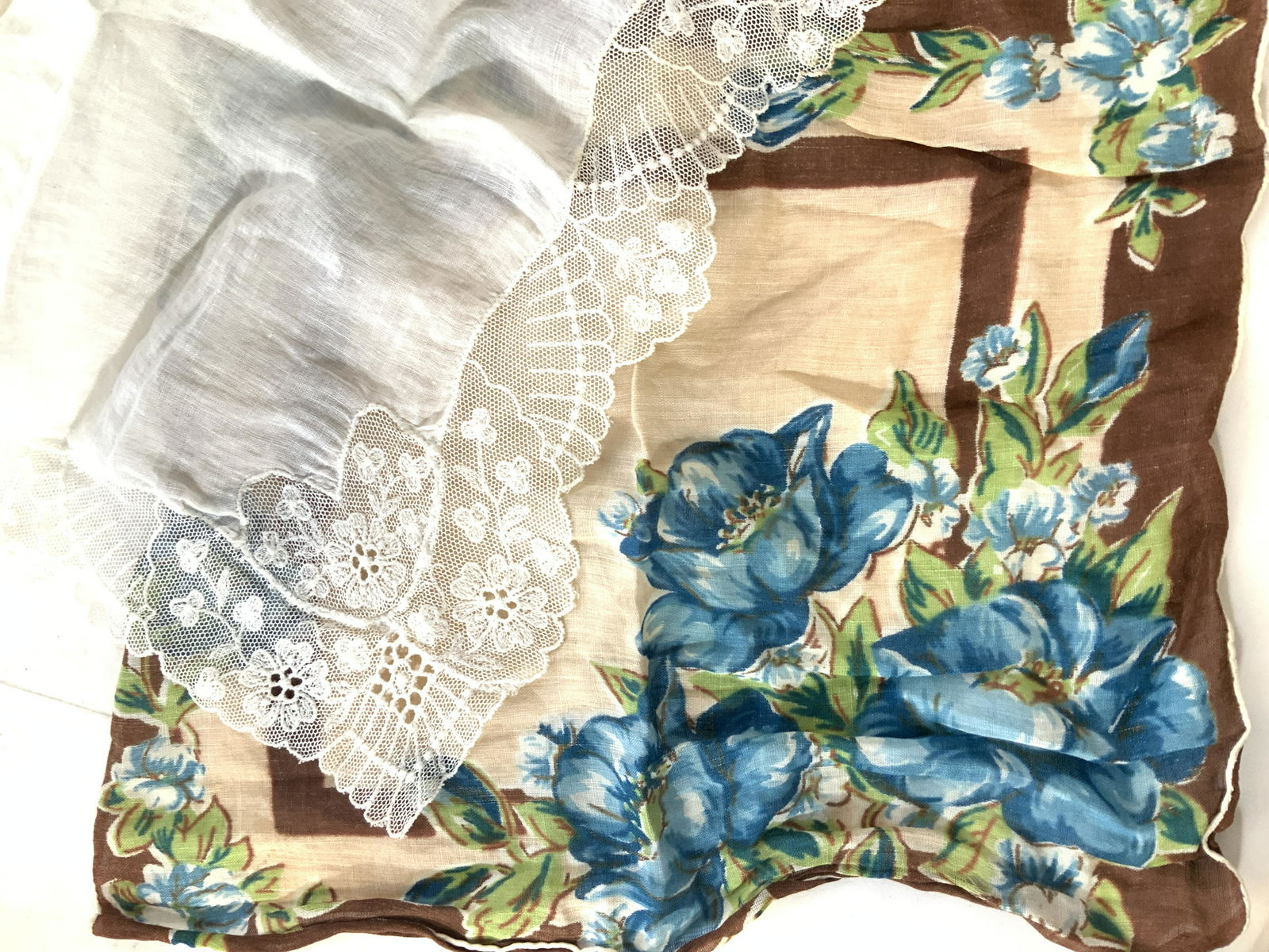 Lot 4 Cotton & Embroidered Hankies (1 of 4)