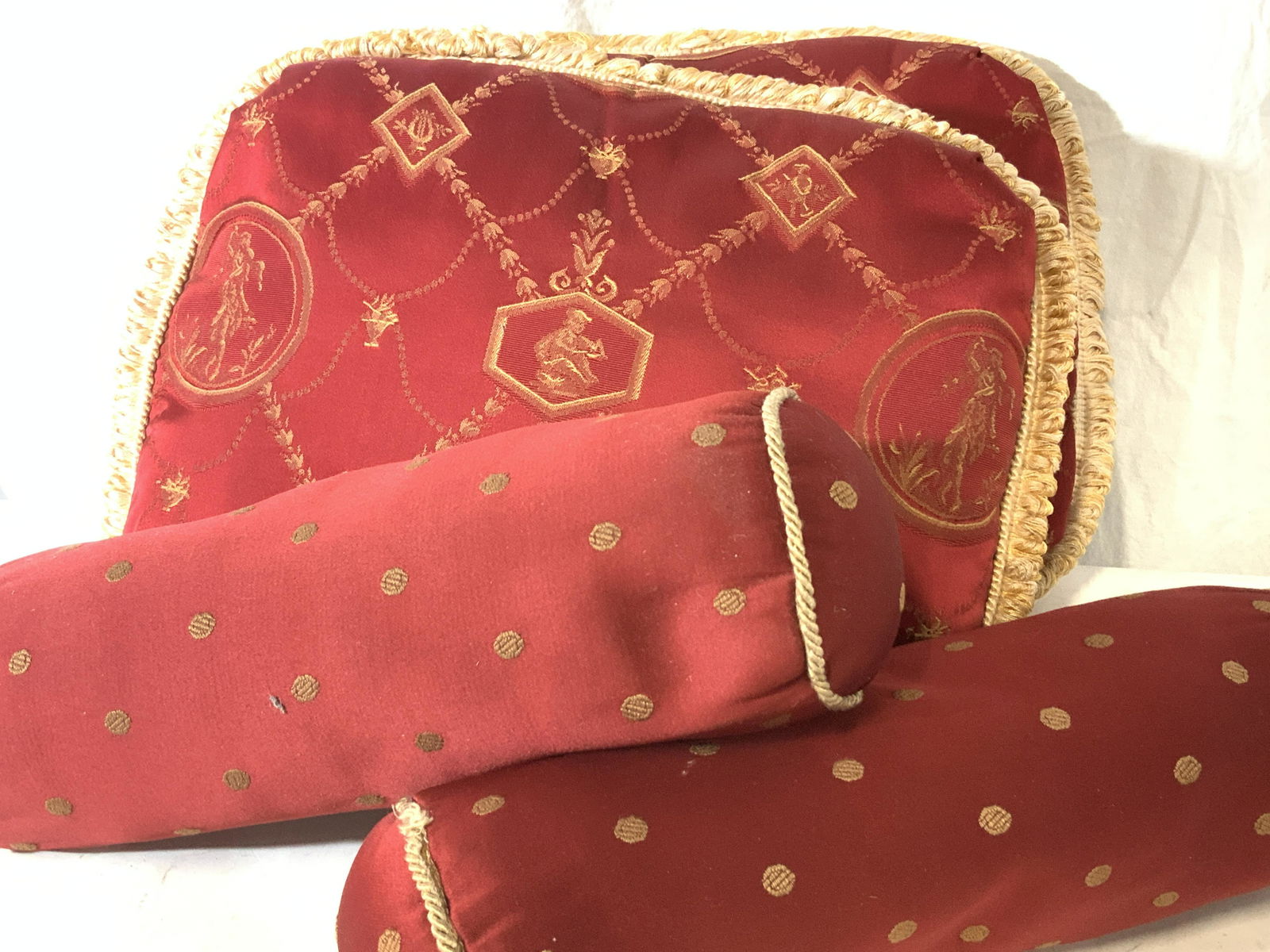 Set 4 French Provincial Custom Fabric Pillows (1 of 7)