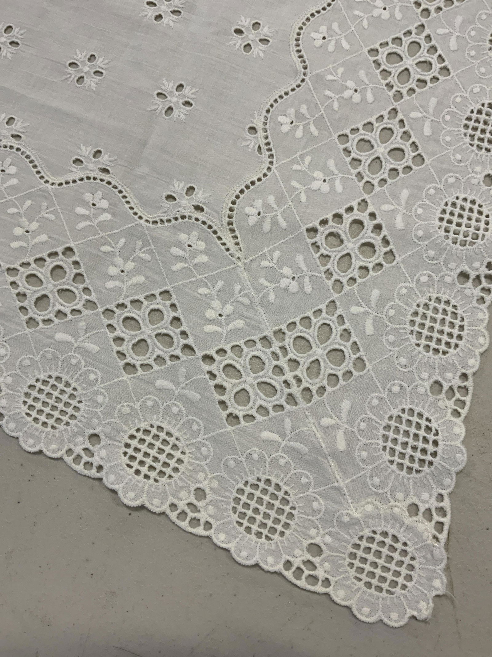 Group Lot 4 Table Runners & Others: Group lot 4 table runners and tabletop accessories. Decorated with lace designs. Wear is consistent with age and use. Largest piece measures approx 52 x 52 inches. Staining and surface wear present. T