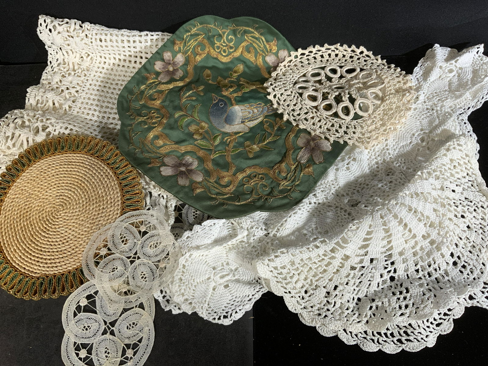 Group Lot 13 Tabletop Accessories (1 of 8)