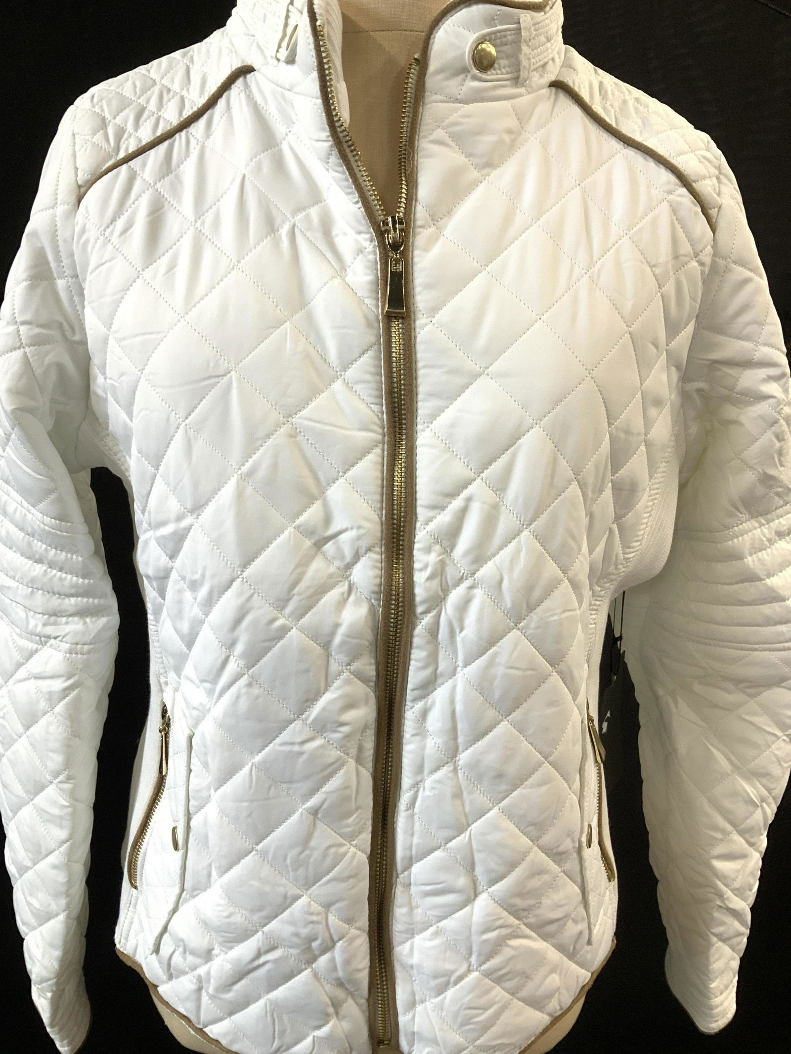 ACTIVE USA Lightweight Quilted Jacket, NWT (1 of 6)
