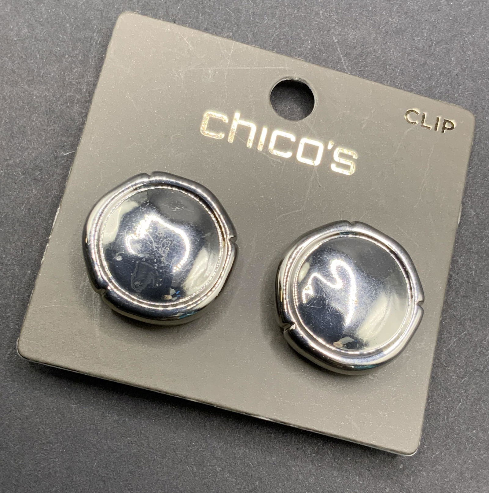 CHICOS NWT Polished Button Silver Tone Earrings (1 of 8)