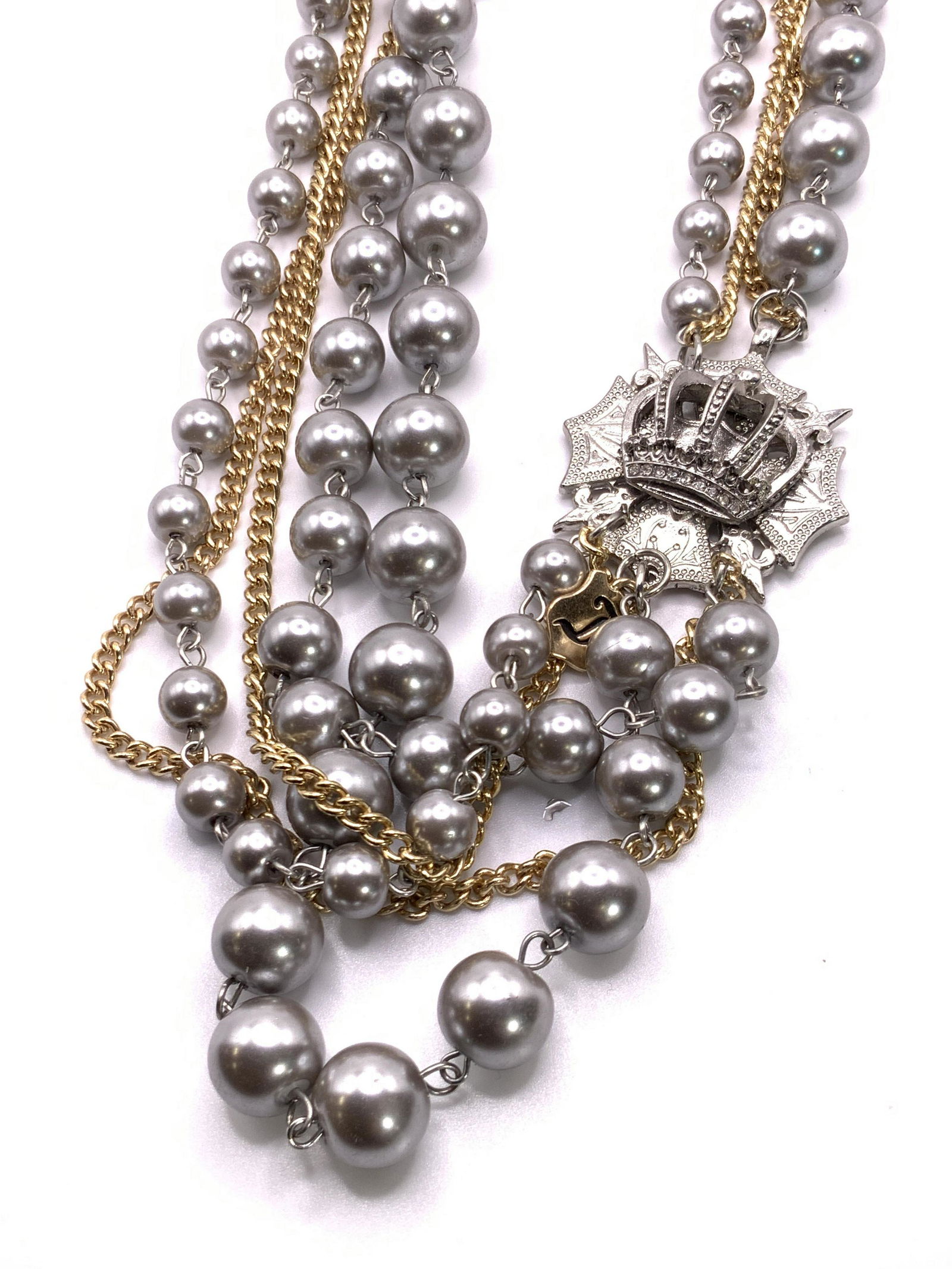 JUICY COUTURE NWT Pearlescent Crown Charm Necklace (1 of 10)