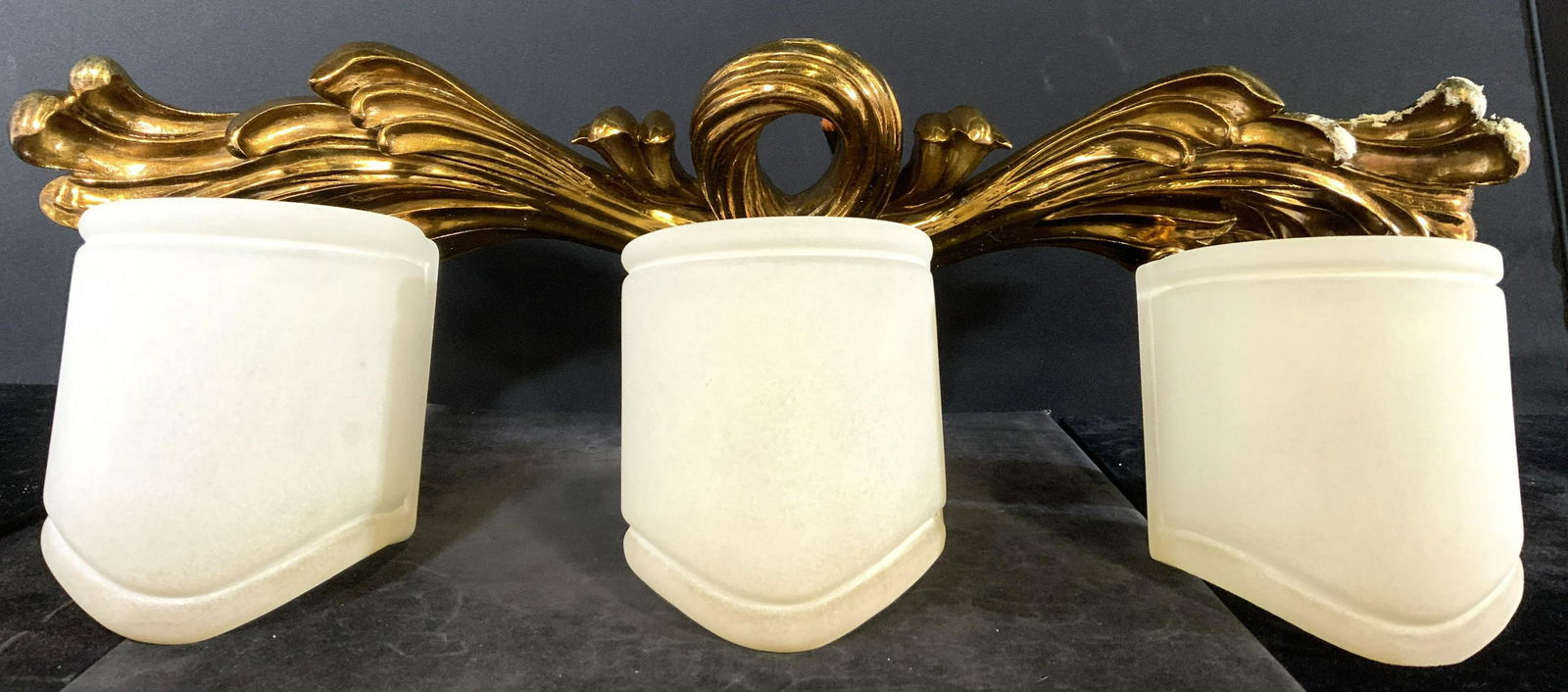 METROPOLITAN LIGHTING Wall Sconce Fixture (1 of 10)