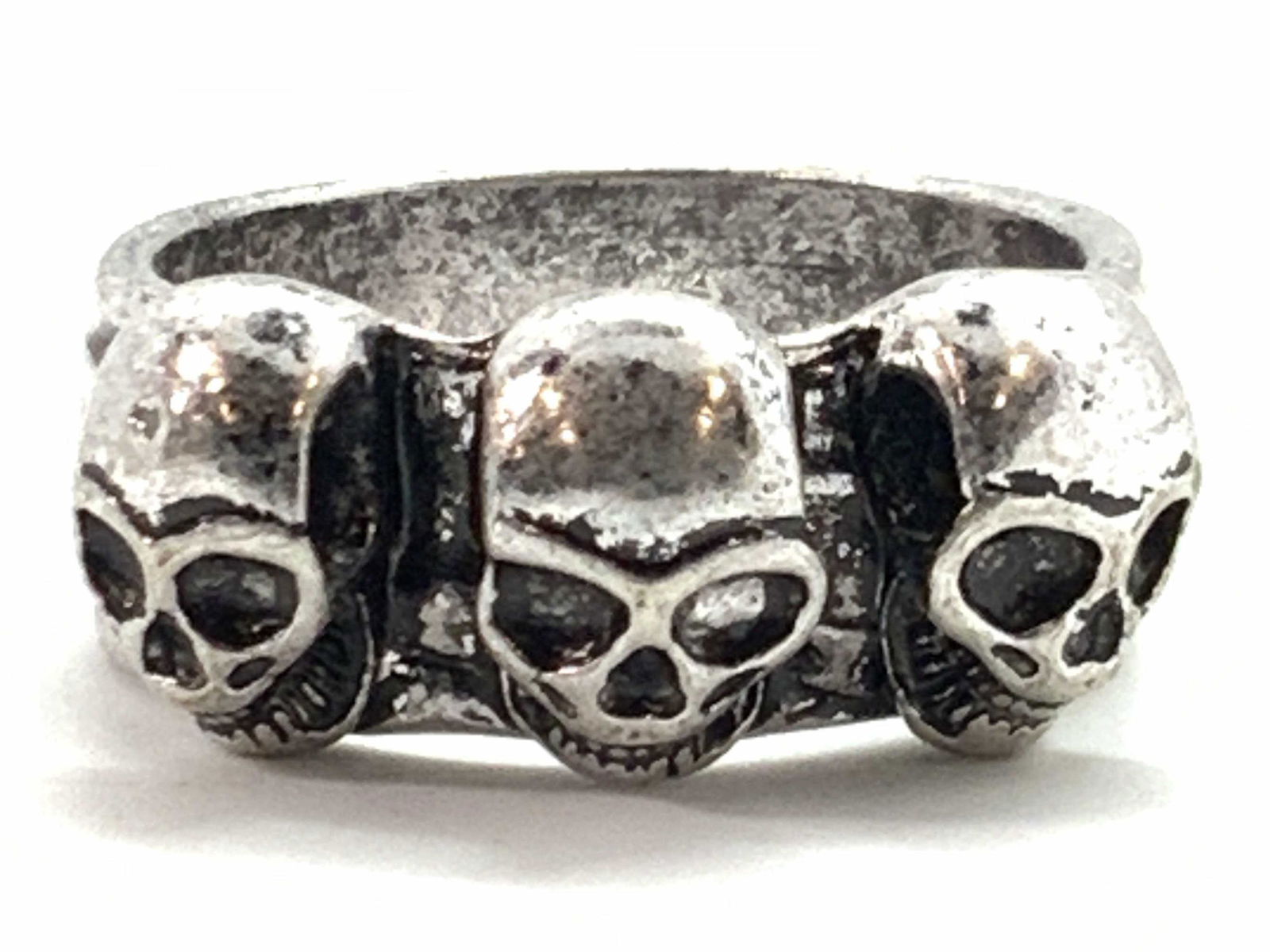Size 12 Silver Toned Skull Ring (1 of 5)