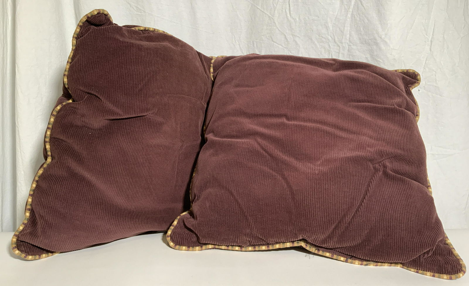 Pair Welted Throw Pillows (1 of 7)