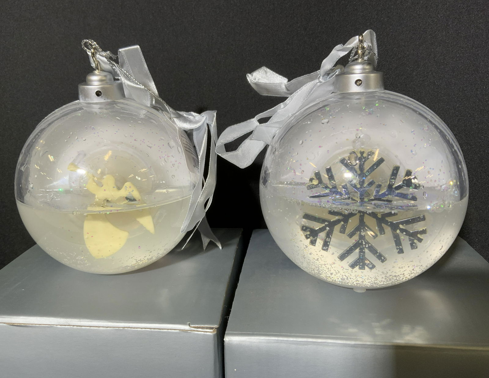 Lot 2 MR. CHRISTMAS Christmas Tree Ornaments (1 of 8)