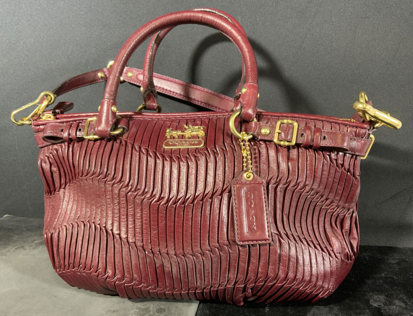 COACH Leather Purse (1 of 8)