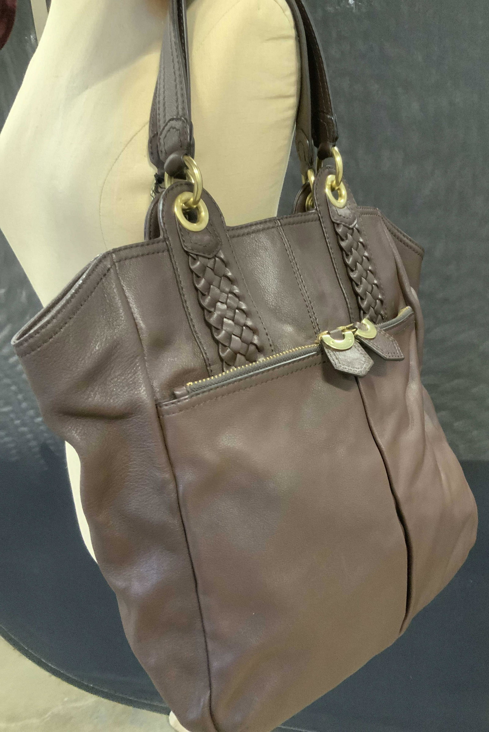 BANANA REPUBLIC Chocolate Leather Handbag, NWT (1 of 6)