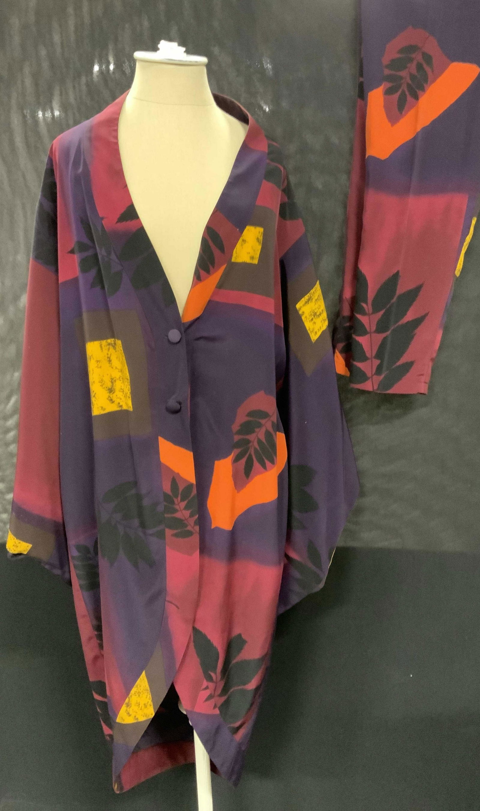 NATORI Patterned Kimono Robe w Matching Pants (1 of 8)