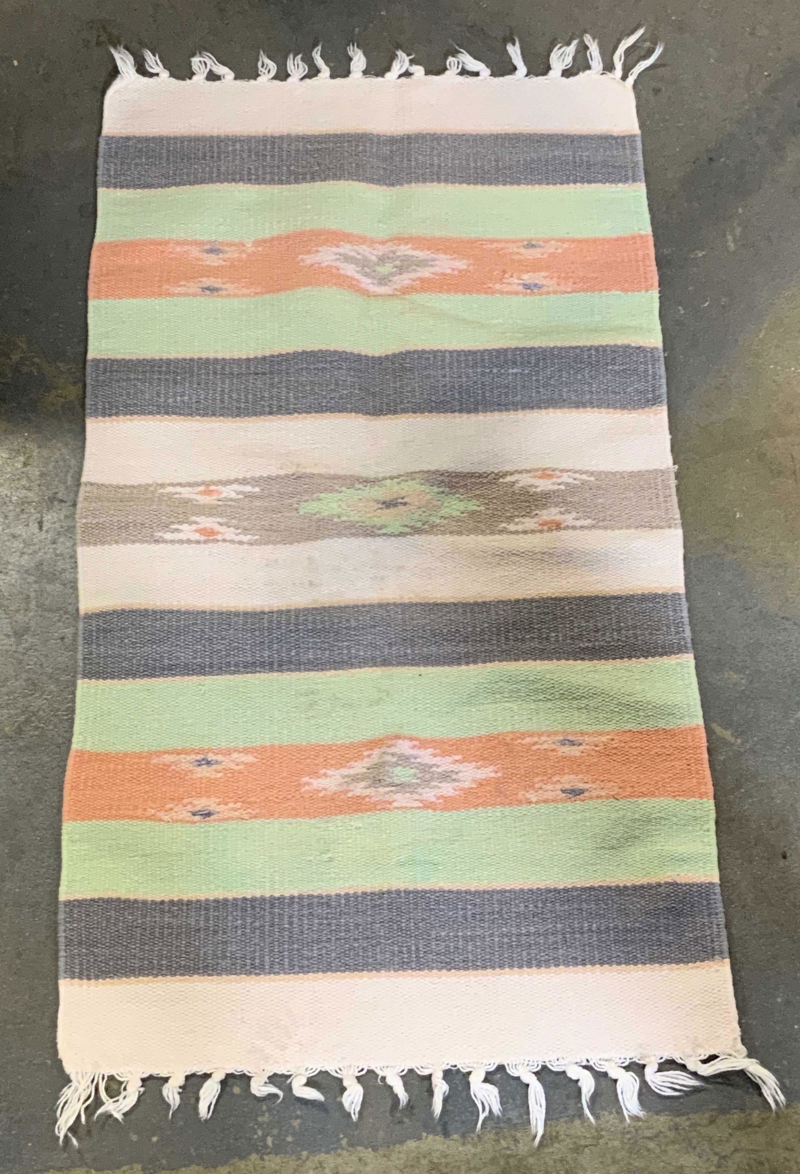 Vintage Geometric Striped Pattern Fringe Area Rug (1 of 9)