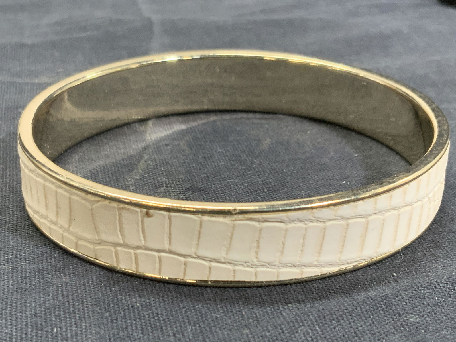 Silver Tones Faux White Reptile Bangle (1 of 5)