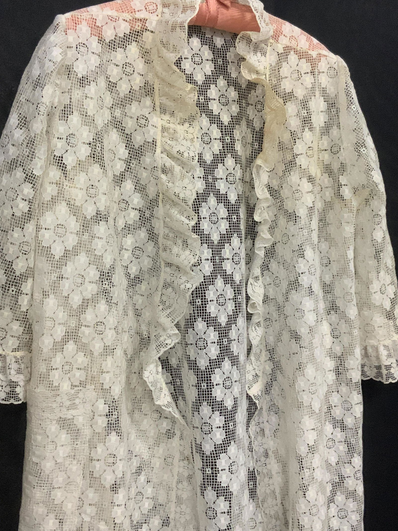 Retro Lace Tat Floral Robe w Ruffling (1 of 5)