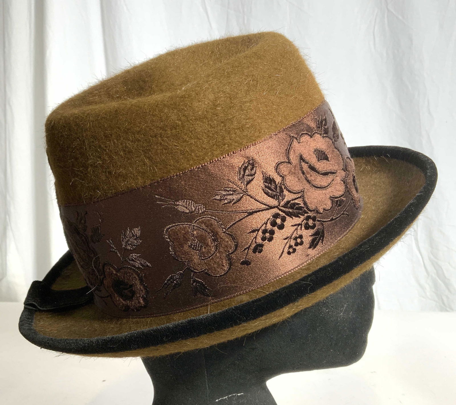 Brown Fedora W Floral & Leaf Detail (1 of 8)