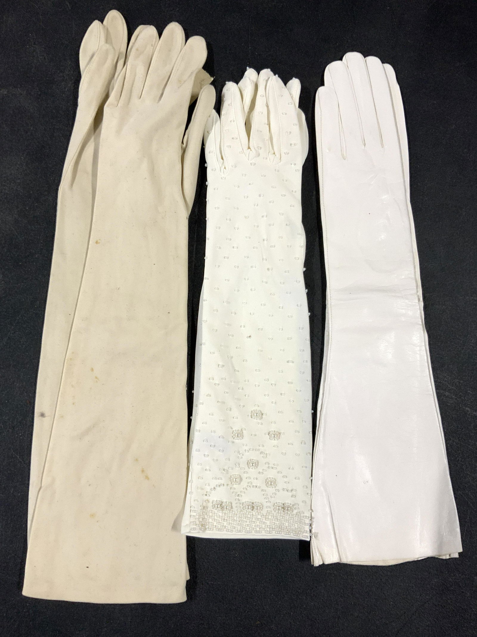 3 White Vintage Cotton & Leather Driving Gloves (1 of 8)