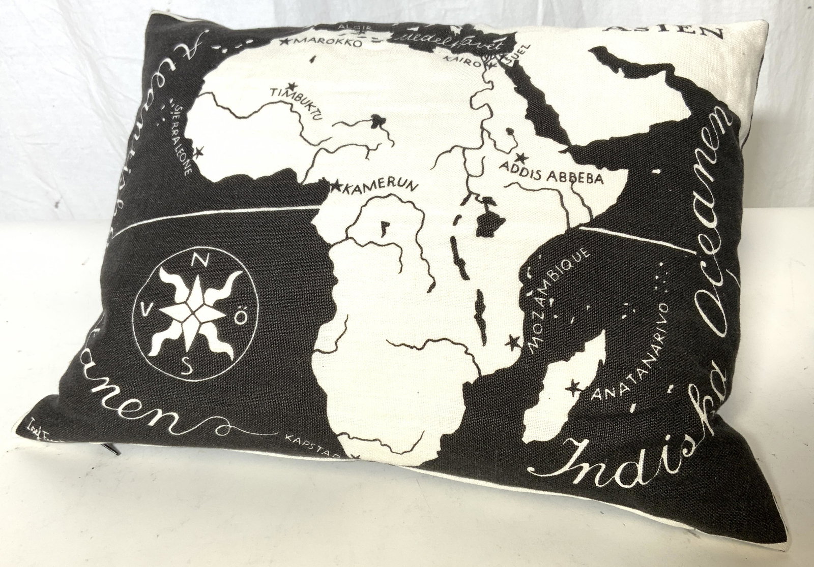 Cartographic Throw Pillow: Cartographic throw pillow. One side depicts Australia, the other side depicts Africa. Wear is consistent with age and use. Measures approx 17.25 inches long, 12.5 inches w. Throw pillow, maps, cartogr