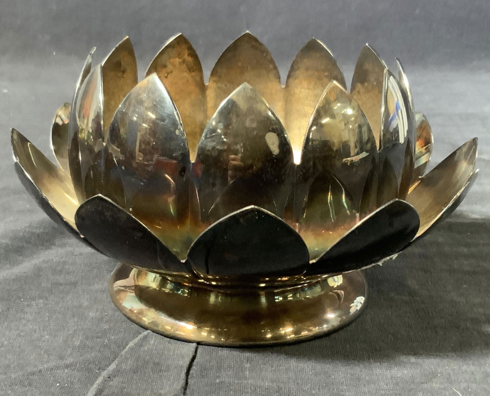 Reed & Barton Silver Plated Lotus Accessory (1 of 10)