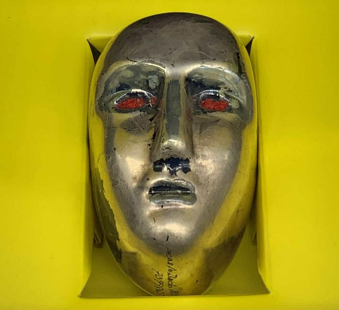 KOSTA BODA Brains ANTI Stress Sculpture (1 of 7)