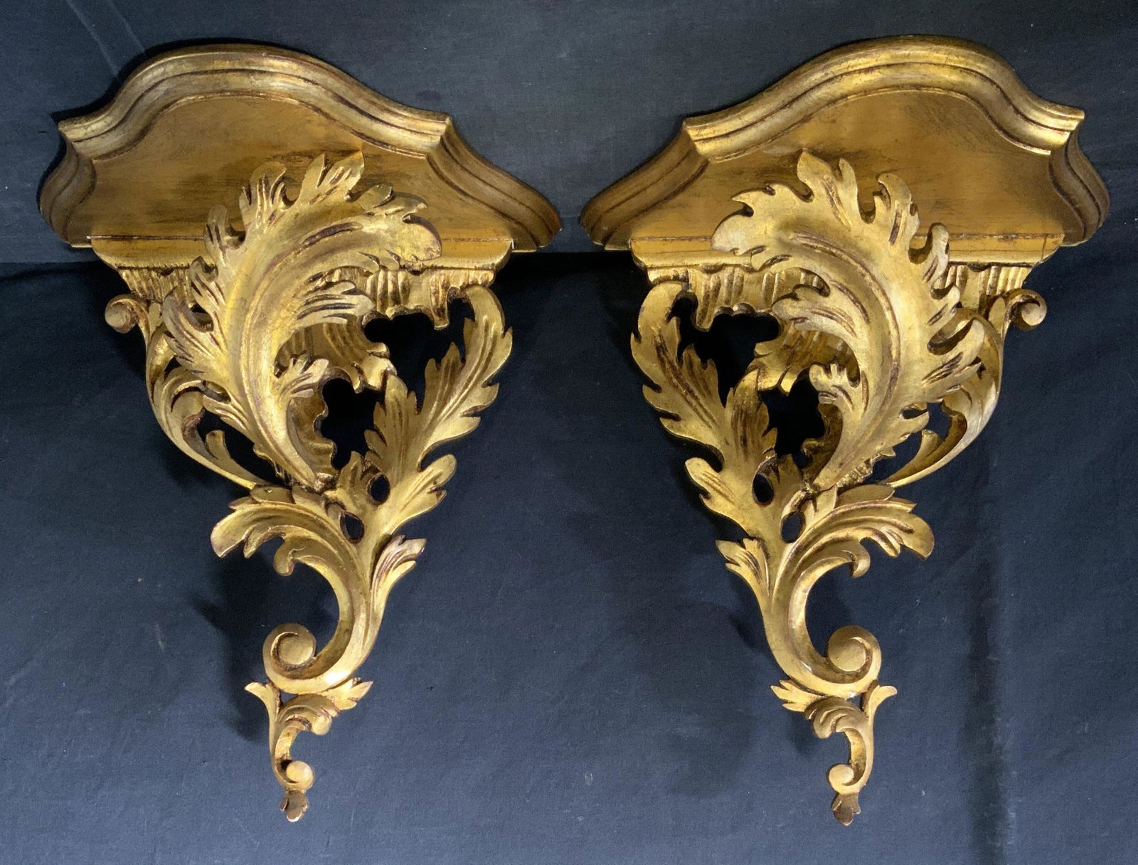 Pair Antique 18th c. Style Gilt wood Wall Brackets (1 of 10)