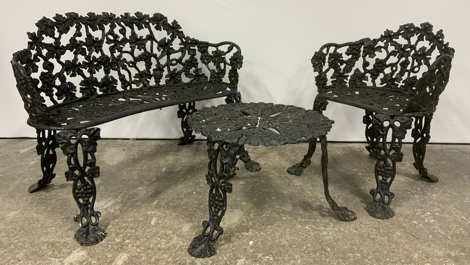 Lot 3 Cast Iron Patio Furniture (1 of 16)