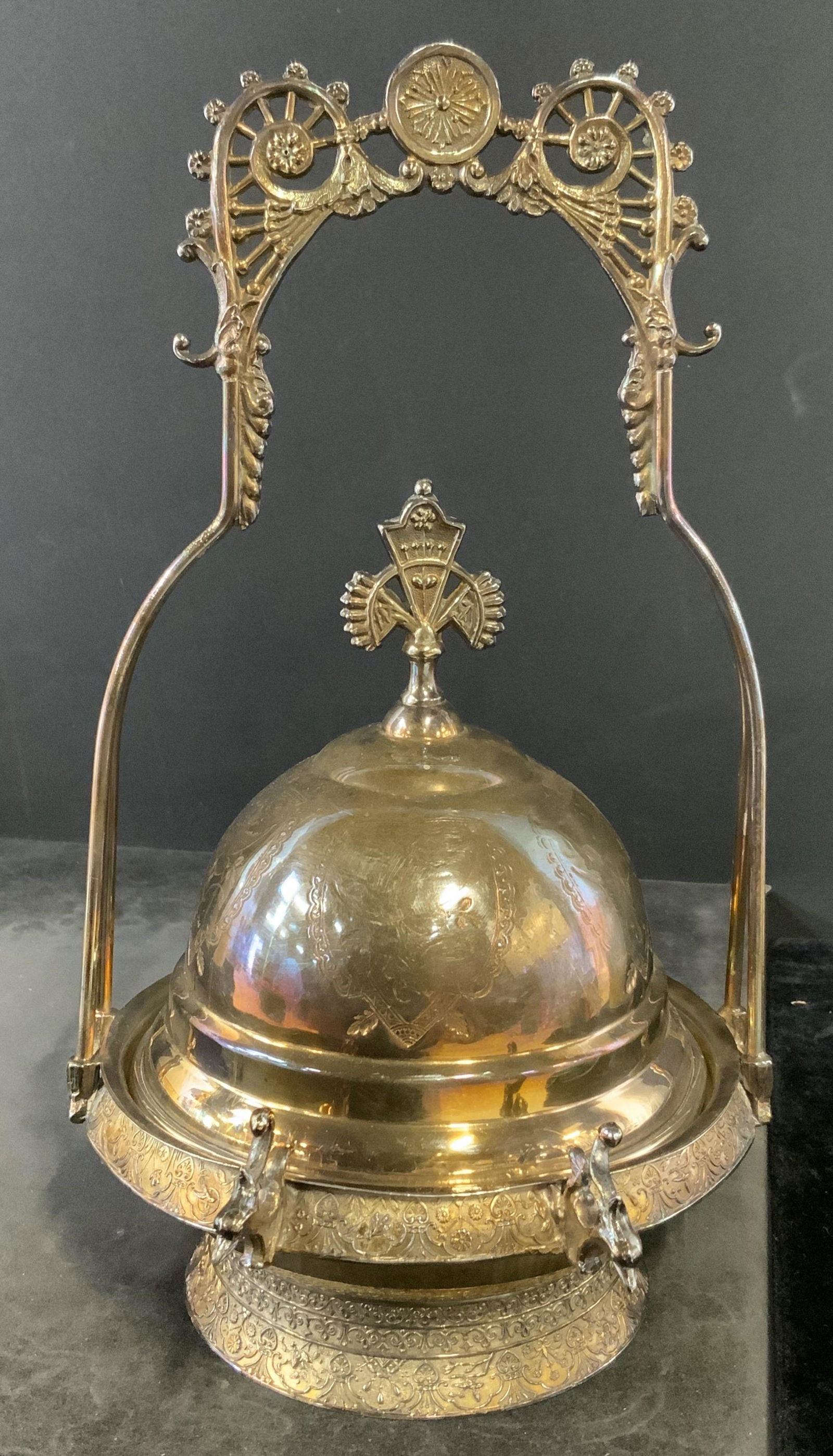 Silver Plated Victorian Style Butter Dish (1 of 13)