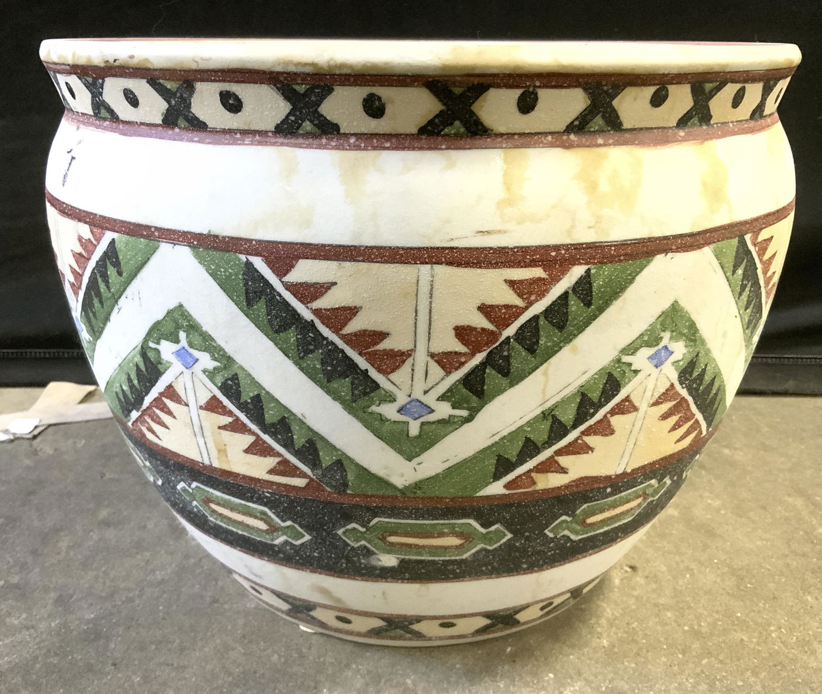 Vintage Painted Asian Porcelain Planter (1 of 10)